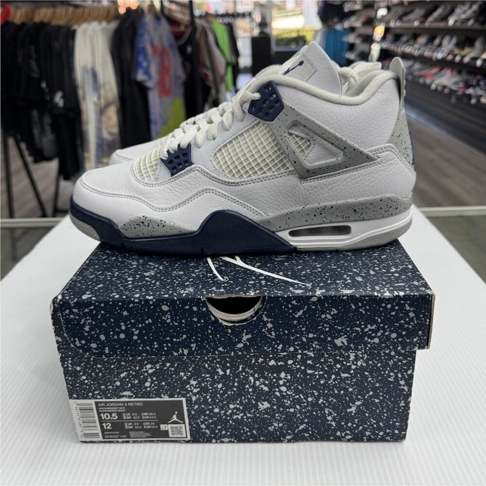 Size 10.5 - Air Jordan 4 Retro Midnight Navy DH6927-140